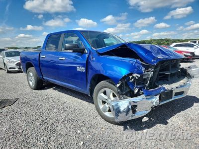 Czwarte zdjęcie samochodu z boku: 2018 RAM 1500 BIG HORN CREW C VIN:1C6RR7LG3JS222690 - miniatura