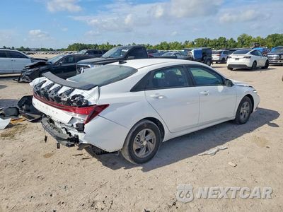 Trzecie zdjęcie samochodu z tyłu: 2026 HYUNDAI ELANTRA SE VIN:KMHLL4DG3TU225086 - miniatura