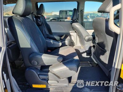 Zdjęcie 11 z 13 samochodu: 2012 TOYOTA SIENNA SPORT VIN:5TDXK3DC9CS179221 - miniatura