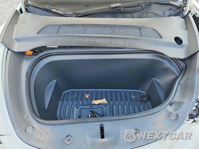 Zdjęcie 12 z 13 samochodu: 2023 TESLA MODEL Y VIN:7SAYGDEE7PF686367 - miniatura