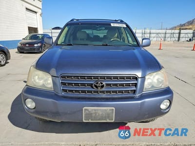 Piąte zdjęcie samochodu w środku: 2003 TOYOTA HIGHLANDER LIMITED VIN:JTEHF21A130137694 - miniatura