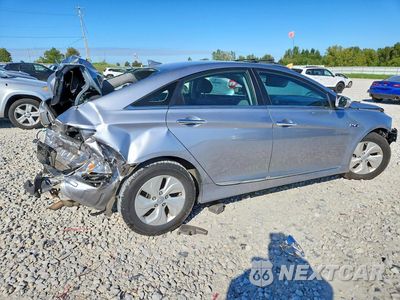 Trzecie zdjęcie samochodu z tyłu: 2014 HYUNDAI SONATA HYBRID VIN:KMHEC4A41EA117833 - miniatura