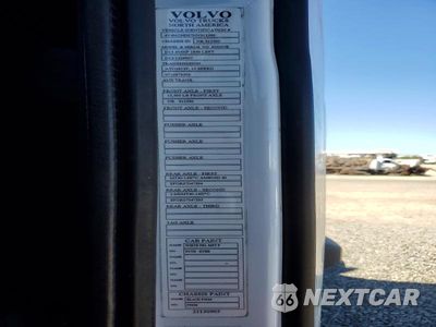 Zdjęcie 12 z 14 samochodu: 2022 VOLVO VNL SEMI TRUCK VIN:4V4NC9EH7NN312590 - miniatura