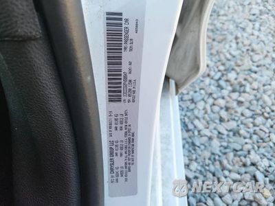 Zdjęcie 12 z 12 samochodu: 2015 CHRYSLER 200 C VIN:1C3CCCEG2FN589547 - miniatura