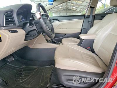 Zdjęcie 7 z 12 samochodu: 2017 HYUNDAI ELANTRA LIMITED VIN:KMHD84LF5HU263506 - miniatura