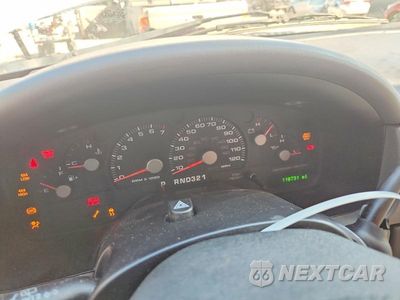 Zdjęcie 9 z 13 samochodu: 2005 FORD EXPLORER XLS VIN:1FMZU72K95UB06168 - miniatura