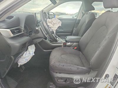 Zdjęcie 7 z 13 samochodu: 2022 TOYOTA HIGHLANDER HYBRID LE VIN:5TDBBRCH0NS553499 - miniatura
