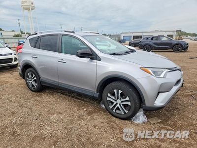 Czwarte zdjęcie samochodu z boku: 2018 TOYOTA RAV4 LE VIN:2T3ZFREV1JW408955 - miniatura