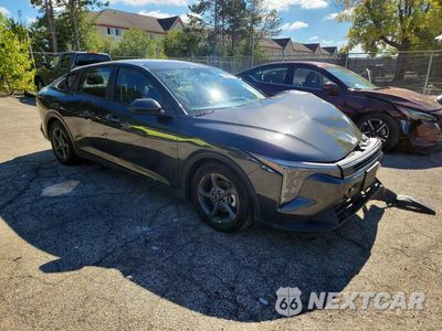 Czwarte zdjęcie samochodu z boku: 2026 KIA K4 LXS VIN:3KPFT4DEXTE289964 - miniatura