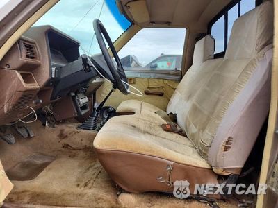 Zdjęcie 7 z 12 samochodu: 1986 TOYOTA PICKUP RN63 STD VIN:JT4RN63R1G0054651 - miniatura
