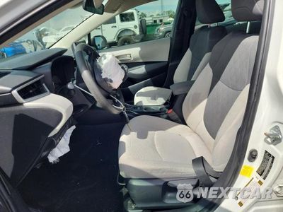 Zdjęcie 7 z 12 samochodu: 2020 TOYOTA COROLLA LE VIN:JTDEPRAE8LJ006126 - miniatura