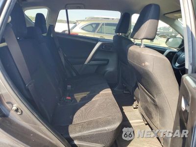 Zdjęcie 11 z 13 samochodu: 2017 TOYOTA RAV4 LE VIN:JTMZFREV7HJ124979 - miniatura