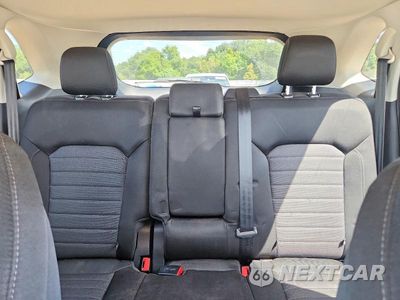 Zdjęcie 10 z 14 samochodu: 2017 FORD EDGE SE VIN:2FMPK3G96HBB80475 - miniatura