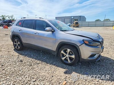 Czwarte zdjęcie samochodu z boku: 2019 JEEP CHEROKEE LIMITED VIN:1C4PJLDB2KD419357 - miniatura
