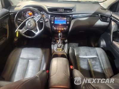 Zdjęcie 8 z 13 samochodu: 2017 NISSAN ROGUE SPORT SL VIN:JN1BJ1CR0HW126828 - miniatura