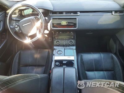 Zdjęcie 8 z 13 samochodu: 2018 LAND ROVER RANGE ROVER VELAR R-DYNAMIC SE VIN:SALYL2RV1JA721470 - miniatura