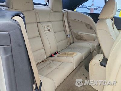 Zdjęcie 10 z 13 samochodu: 2014 VOLKSWAGEN EOS KOMFORT VIN:WVWBW8AH6EV001464 - miniatura