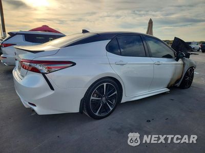 Trzecie zdjęcie samochodu z tyłu: 2019 TOYOTA CAMRY XSE VIN:4T1B61HK2KU200680 - miniatura