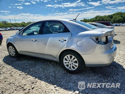 Drugie zdjęcie samochodu z przodu: 2010 KIA FORTE EX VIN:KNAFU4A25A5298374 - miniatura