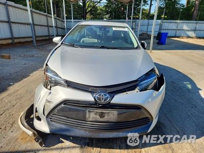 Piąte zdjęcie samochodu w środku: 2017 TOYOTA COROLLA LE VIN:5YFBURHE7HP734329 - miniatura