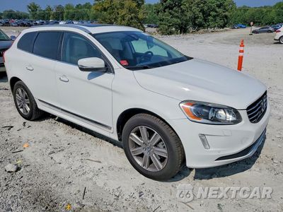 Czwarte zdjęcie samochodu z boku: 2017 VOLVO XC60 T5 INSCRIPTION VIN:YV440MRU5H2106441 - miniatura