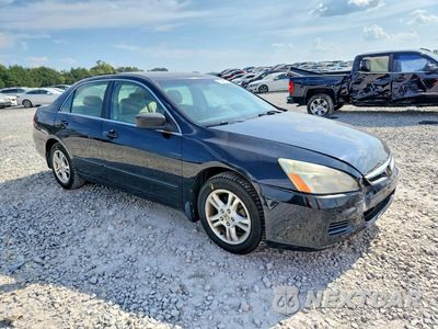 Czwarte zdjęcie samochodu z boku: 2007 HONDA ACCORD SE VIN:1HGCM56397A226866 - miniatura