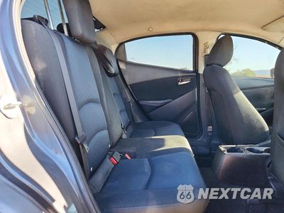 Zdjęcie 10 z 12 samochodu: 2018 TOYOTA YARIS IA BASE VIN:3MYDLBYV1JY313460 - miniatura
