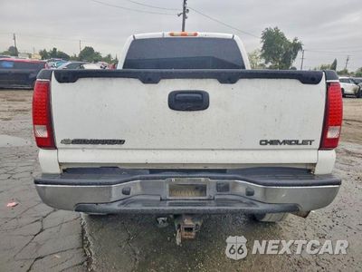 Zdjęcie 6 z 12 samochodu: 2004 CHEVROLET SILVERADO K2500 HEAVY DUTY VIN:1GCHK29U24E375136 - miniatura