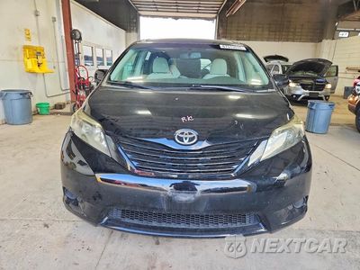 Piąte zdjęcie samochodu w środku: 2013 TOYOTA SIENNA LE VIN:5TDKK3DC5DS353281 - miniatura
