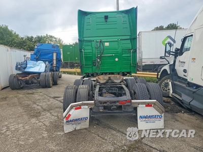 Zdjęcie 6 z 14 samochodu: 2018 VOLVO VNL SEMI TRUCK VIN:4V4NC9EH9JN895433 - miniatura