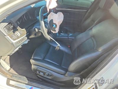 Zdjęcie 7 z 12 samochodu: 2014 BMW 550 I VIN:WBAKN9C55ED680626 - miniatura