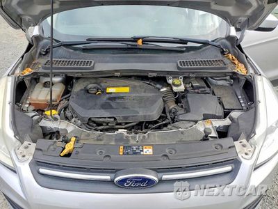 Zdjęcie 12 z 13 samochodu: 2016 FORD ESCAPE SE VIN:1FMCU9GX0GUB27578 - miniatura