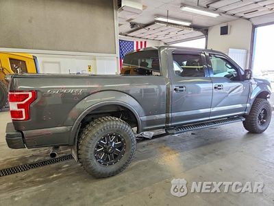 Trzecie zdjęcie samochodu z tyłu: 2018 FORD F150 SUPERCREW VIN:1FTFW1E51JKD75744 - miniatura