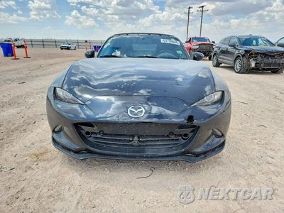 Piąte zdjęcie samochodu w środku: 2016 MAZDA MX-5 MIATA CLUB VIN:JM1NDAC74G0109418 - miniatura