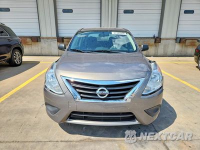 Piąte zdjęcie samochodu w środku: 2015 NISSAN VERSA 1.6 S PLUS VIN:3N1CN7APXFL844810 - miniatura
