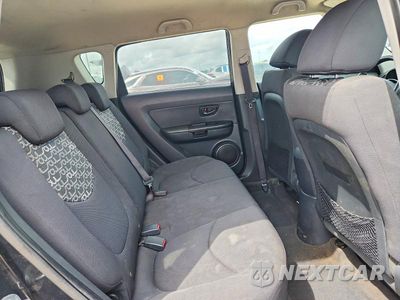 Zdjęcie 10 z 12 samochodu: 2010 KIA SOUL + VIN:KNDJT2A24A7180065 - miniatura