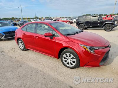 Czwarte zdjęcie samochodu z boku: 2021 TOYOTA COROLLA LE VIN:JTDEPMAE0MJ155098 - miniatura