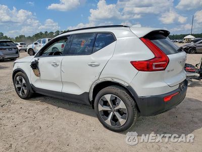 Drugie zdjęcie samochodu z przodu: 2026 VOLVO XC40 PLUS VIN:YV4L12UC6T2735551 - miniatura
