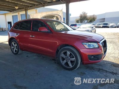 Czwarte zdjęcie samochodu z boku: 2010 AUDI Q5 PREMIUM PLUS VIN:WA1LKAFP3AA027328 - miniatura
