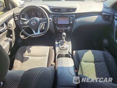 Zdjęcie 8 z 13 samochodu: 2017 NISSAN ROGUE SPORT S VIN:JN1BJ1CP4HW034250 - miniatura