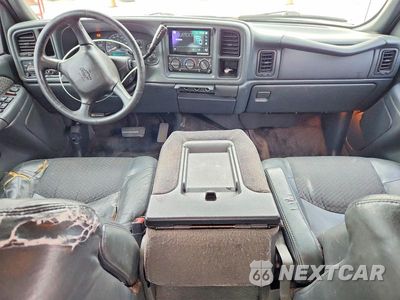 Zdjęcie 8 z 13 samochodu: 2002 CHEVROLET AVALANCHE C1500 VIN:3GNEC13T82G196980 - miniatura