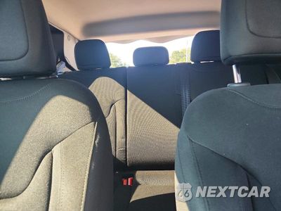 Zdjęcie 10 z 13 samochodu: 2019 JEEP RENEGADE LATITUDE VIN:ZACNJABB5KPK88907 - miniatura