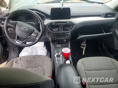 Zdjęcie 8 z 13 samochodu: 2021 FORD ESCAPE SE VIN:1FMCU9G68MUA99502 - miniatura