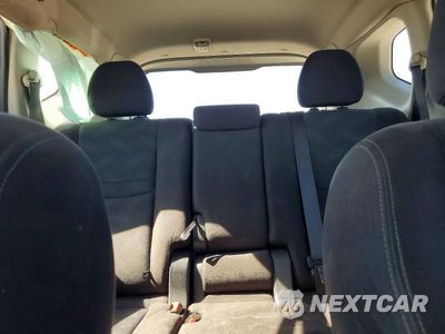Zdjęcie 10 z 13 samochodu: 2015 NISSAN ROGUE S VIN:KNMAT2MT6FP533532 - miniatura