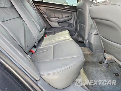 Zdjęcie 10 z 13 samochodu: 2006 HONDA ACCORD EX VIN:1HGCM66586A035462 - miniatura