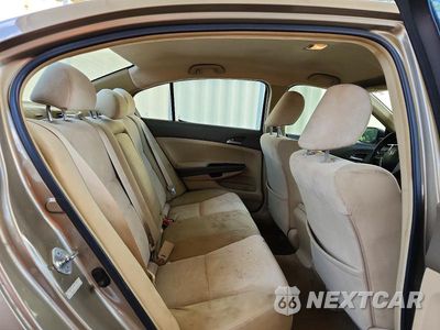 Zdjęcie 10 z 13 samochodu: 2009 HONDA ACCORD LX VIN:1HGCP26339A108014 - miniatura
