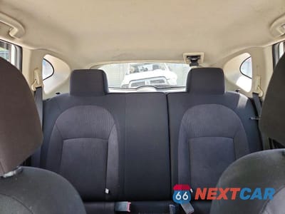 Zdjęcie 10 z 13 samochodu: 2011 NISSAN ROGUE S VIN:JN8AS5MT1BW159064 - miniatura