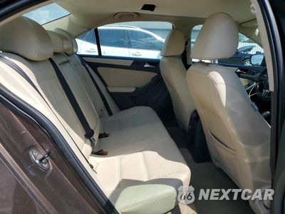 Zdjęcie 10 z 12 samochodu: 2011 VOLKSWAGEN JETTA SE VIN:3VWBX7AJ4BM375438 - miniatura