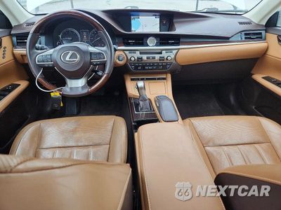 Zdjęcie 8 z 13 samochodu: 2016 LEXUS ES 350 VIN:58ABK1GG7GU019437 - miniatura