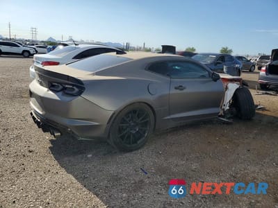 Trzecie zdjęcie samochodu z tyłu: 2019 CHEVROLET CAMARO LS VIN:1G1FB1RXXK0124198 - miniatura